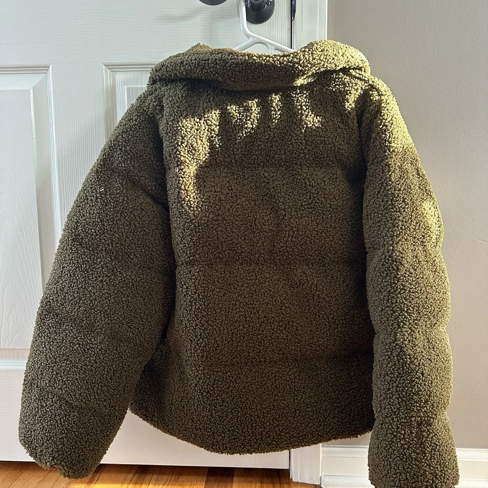 Varley Wilkins Sherpa Jacket - Olive - Picture 2 of 6
